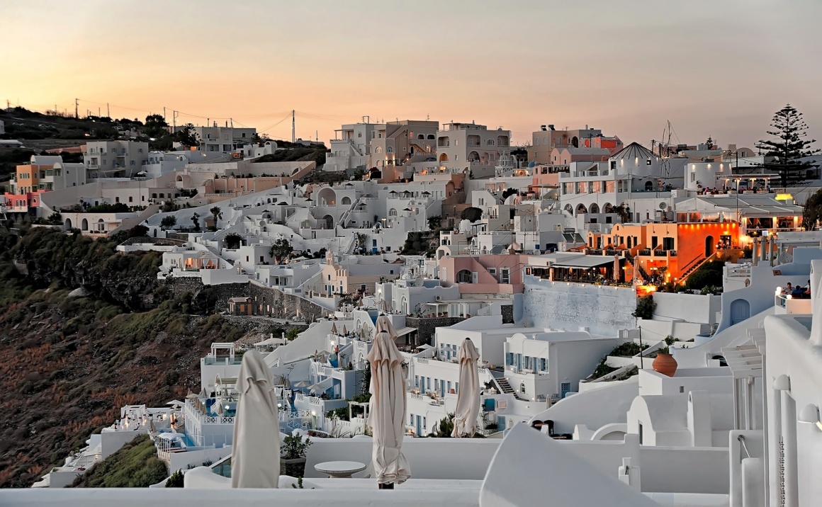 'The panorama of Firostefani at sunset on Santorini, Greece' - Santorin